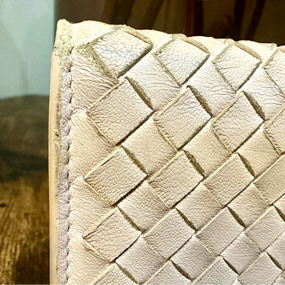 Bottega Veneta Intrecciato Light Blush Long Wallet